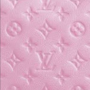 Meet your Posher, Caitlyn